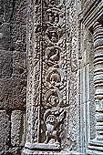 Ta Prohm temple - bas reliefs